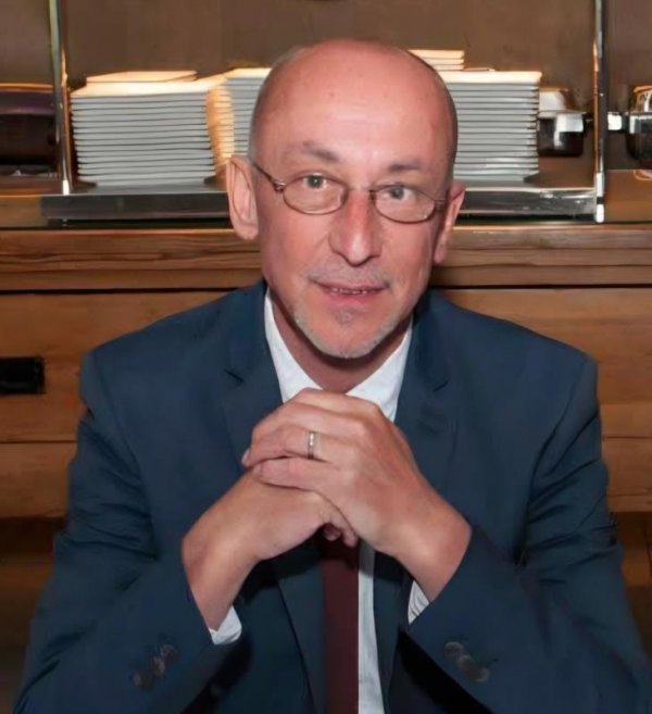 Jean Claude Dhont