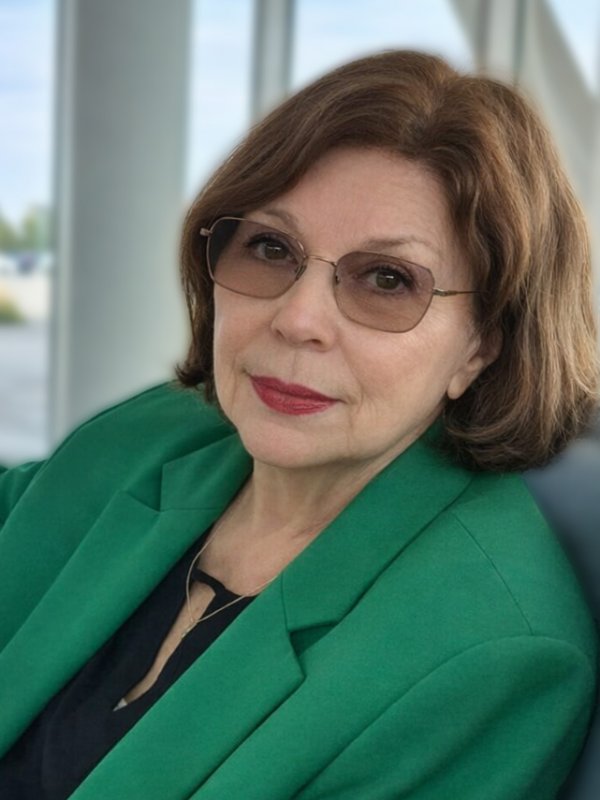 Colette Saunders